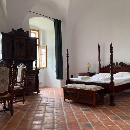 Zamek Kolstejn - Hotel Chateau Goldenstein Branná Εξωτερικό φωτογραφία
