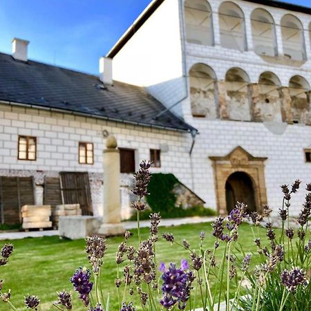 Zamek Kolstejn - Hotel Chateau Goldenstein Branná Εξωτερικό φωτογραφία