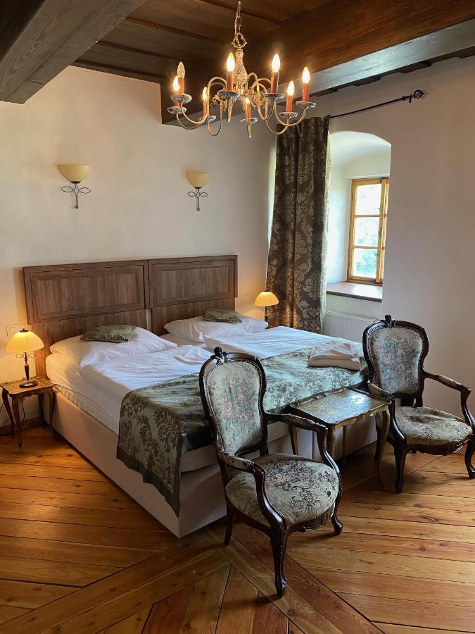 Zamek Kolstejn - Hotel Chateau Goldenstein Branná Εξωτερικό φωτογραφία