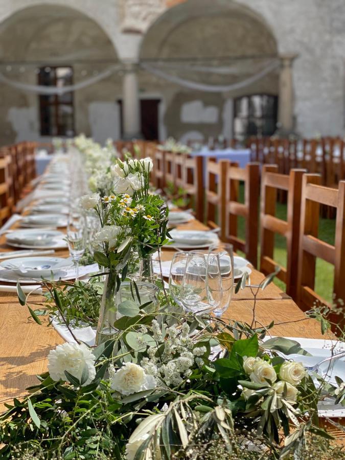Zamek Kolstejn - Hotel Chateau Goldenstein Branná Εξωτερικό φωτογραφία