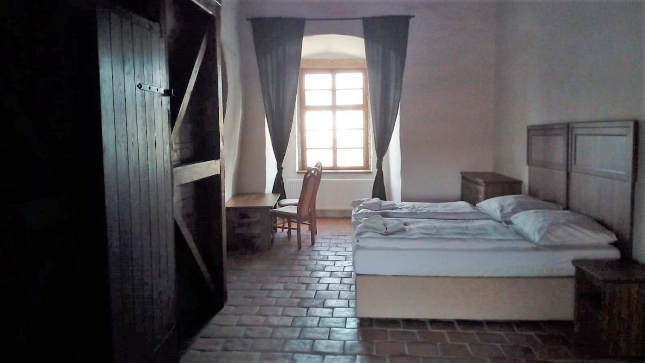 Zamek Kolstejn - Hotel Chateau Goldenstein Branná Εξωτερικό φωτογραφία