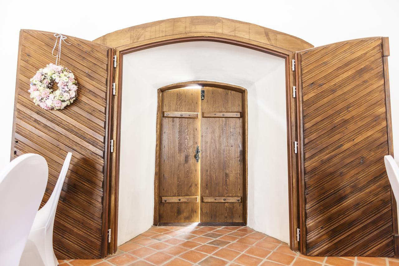 Zamek Kolstejn - Hotel Chateau Goldenstein Branná Εξωτερικό φωτογραφία