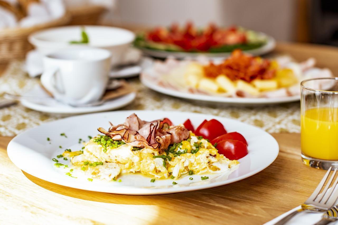 Zamek Kolstejn - Hotel Chateau Goldenstein Branná Εξωτερικό φωτογραφία